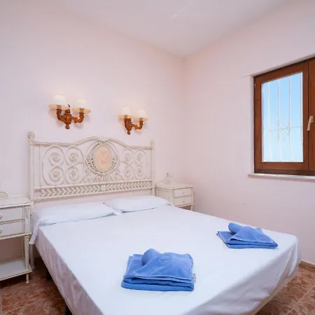 Villa Dalias By Interhome